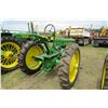 Image 2 : 1942 JOHN DEERE H TRICYCLE TRACTOR