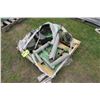 Image 1 : PALLET OF MISCELLANEOUS JOHN DEERE PARTS