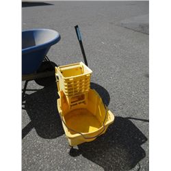 Rubbermaid Mop Bucket & wringer