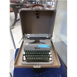 Vintage Commodore Manual Typewriter w/ Case