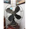Image 1 : Vintage Robbins & Myers 18" Metal Table Fan