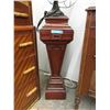 Image 1 : Wood Display Pedestal