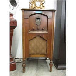 Vintage Parlour Radio