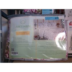 New 3 Piece Double/Queen Floral Quilt Set