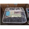 Image 1 : New Queen Size Animal Stripe Sherpa Blanket