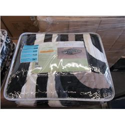 New Queen Size Geometric Pattern Sherpa Blanket