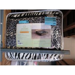 New Queen Size Animal Stripe Sherpa Blanket