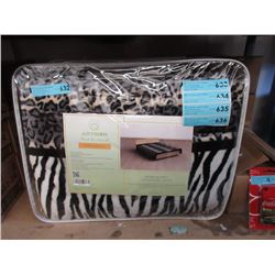 New Queen Size Animal Stripe Sherpa Blanket