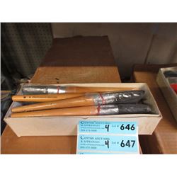 4 Dozen New #8 Artist's Bristle Brushes