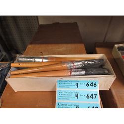 4 Dozen New #8 Artist's Bristle Brushes