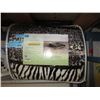 Image 1 : New Queen Size Animal Stripe Sherpa Blanket