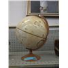 Image 1 : 13" Globe