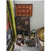 Image 1 : Box Lot of Assorted Metal & Other Decoratives