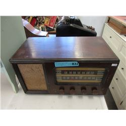 Vintage Stomberg-Carlsen Mantle Radio