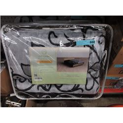 New Queen Size Grey & Black Sherpa Blanket