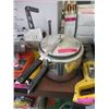 Image 1 : Pressure Cooker