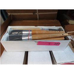 4 Dozen New #8 Bristle Artist Brushes