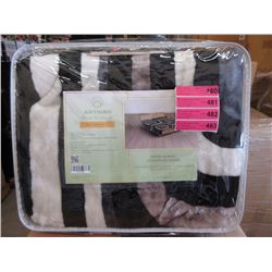 New Geometric Queen Size Plush Blanket