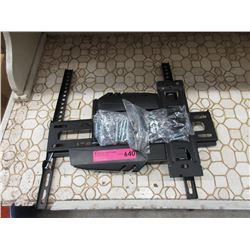 New - Insignia Full Motion TV Wall Mount with Hardware