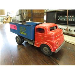 1950s Structo Construction Company Dump Truck