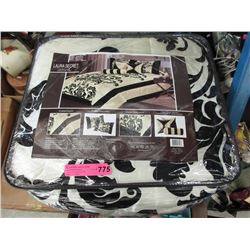 New Queen Size 7 Piece Comforter Set