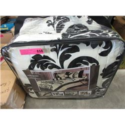 New Queen Size 7 Piece Comforter Set