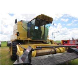 NEW HOLLAND TX36 COMBINE