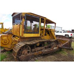 D7 CAT DOZER