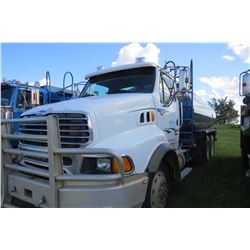 2001 STERLING TANDEM AXLE 100 BARREL TANDEM WATER TRUCK