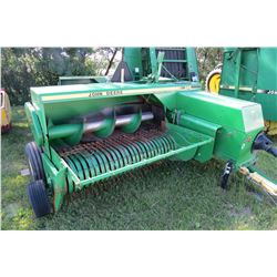 JOHN DEERE 348 SQUARE BALER