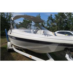 LARSON OPEN BOW BOAT