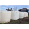 Image 1 : APPROX. 1250 GALLON POLY TANKS - CHOICE