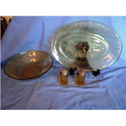 Depression glass platter, bowl, s & p and 9" bowl