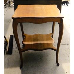 Oak parlor table, 20” x 20”