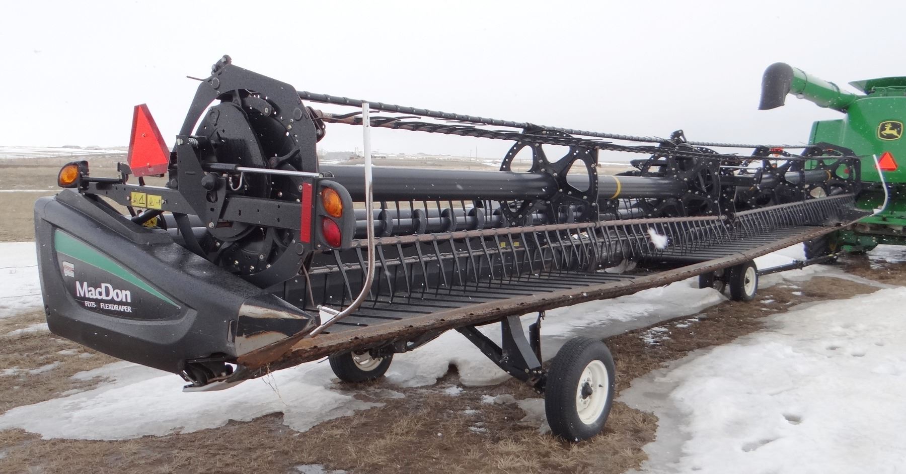 2015 MacDon FD 75 header, 40’ flexdraper header