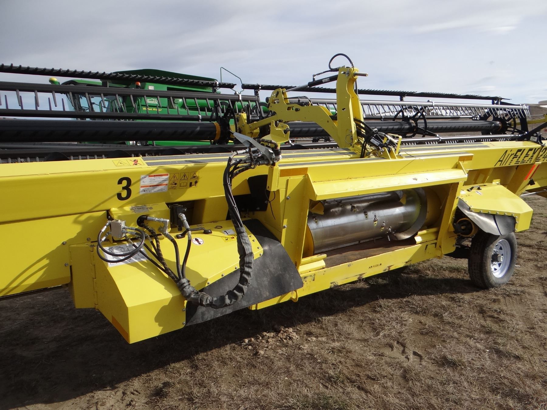 2017 Honey Bee Air Flex 240 flexdraper header, 42’