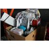 Image 3 : 3 BOXES OF ESTATE AND BABY ITEMS