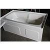 Image 2 : BRAND NEW BATH TUB
