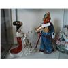 Image 1 : FOUR CERAMIC FIGURES