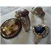 Image 2 : LOT OF FOUR DINNER RINGS