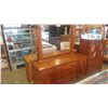 Image 1 : THREE DRAWER VICTORIAVILLE DRESSER WITH MIRROR
