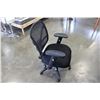 Image 2 : GAS LIFT MESH BACK ROLLING OFFICE CHAIR