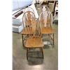 Image 1 : SET OF FIVE WINDSOR STYLE DINING CHAIRS