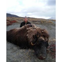 5-Day Musk Ox or Caribou Hunt for One (1) Hunter