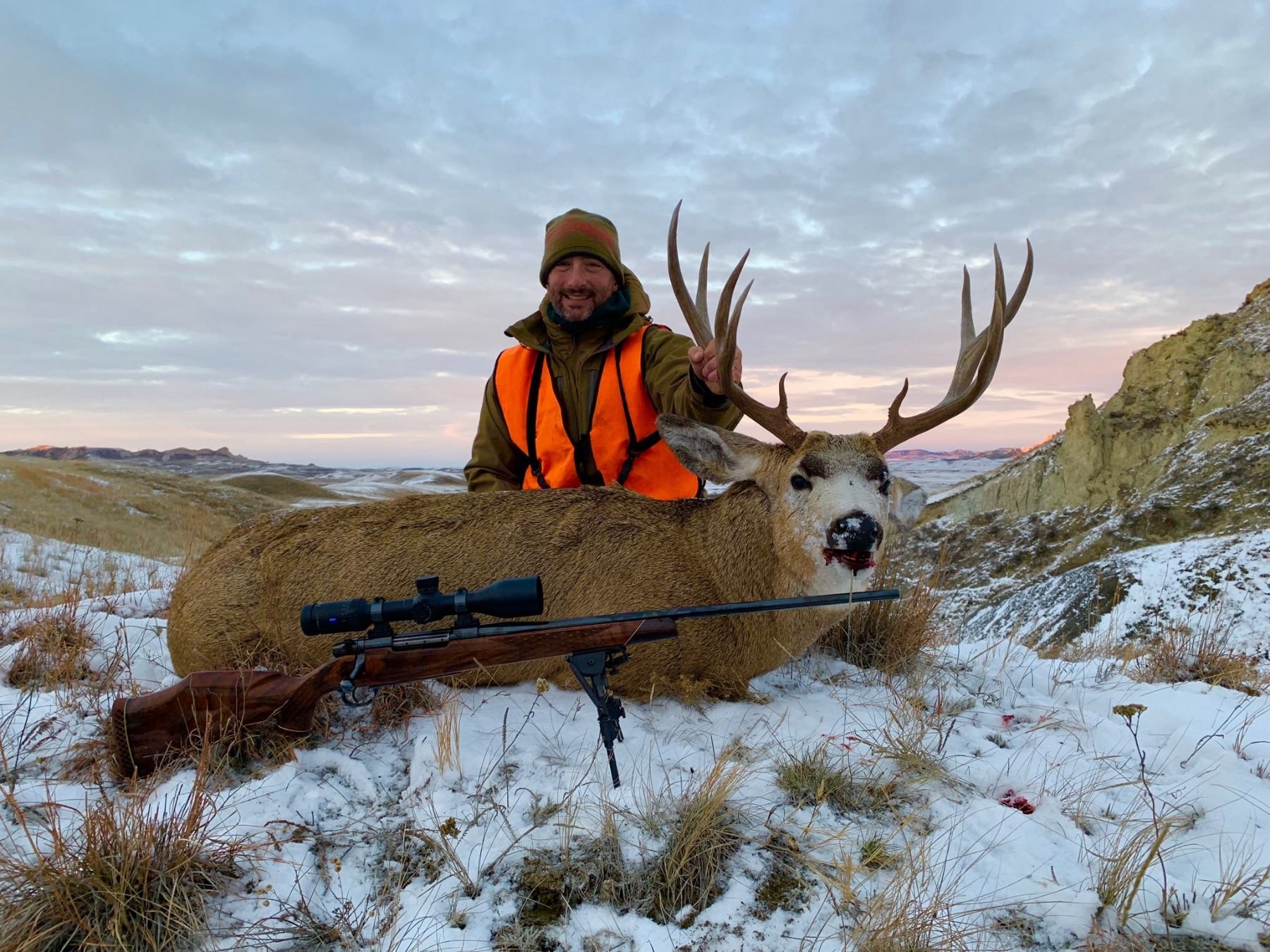“The John Snow Experience” Gun/Scope/SE Montana Mule Deer Hunt Combo