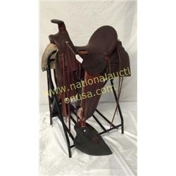 Loop Seat Saddle 15in Seat With Bull Nose Taps