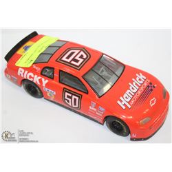 1:24 NASCAR DIE CAST HENDRICK.