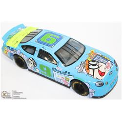 1:24 NASCAR DIE CAST CARTOON NETWORK.
