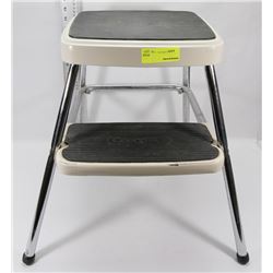 COSCO STEP STOOL