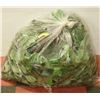 Image 1 : BAG OF ARTIFICIAL FOLIAGE AND SMALL WICKER WREATH
